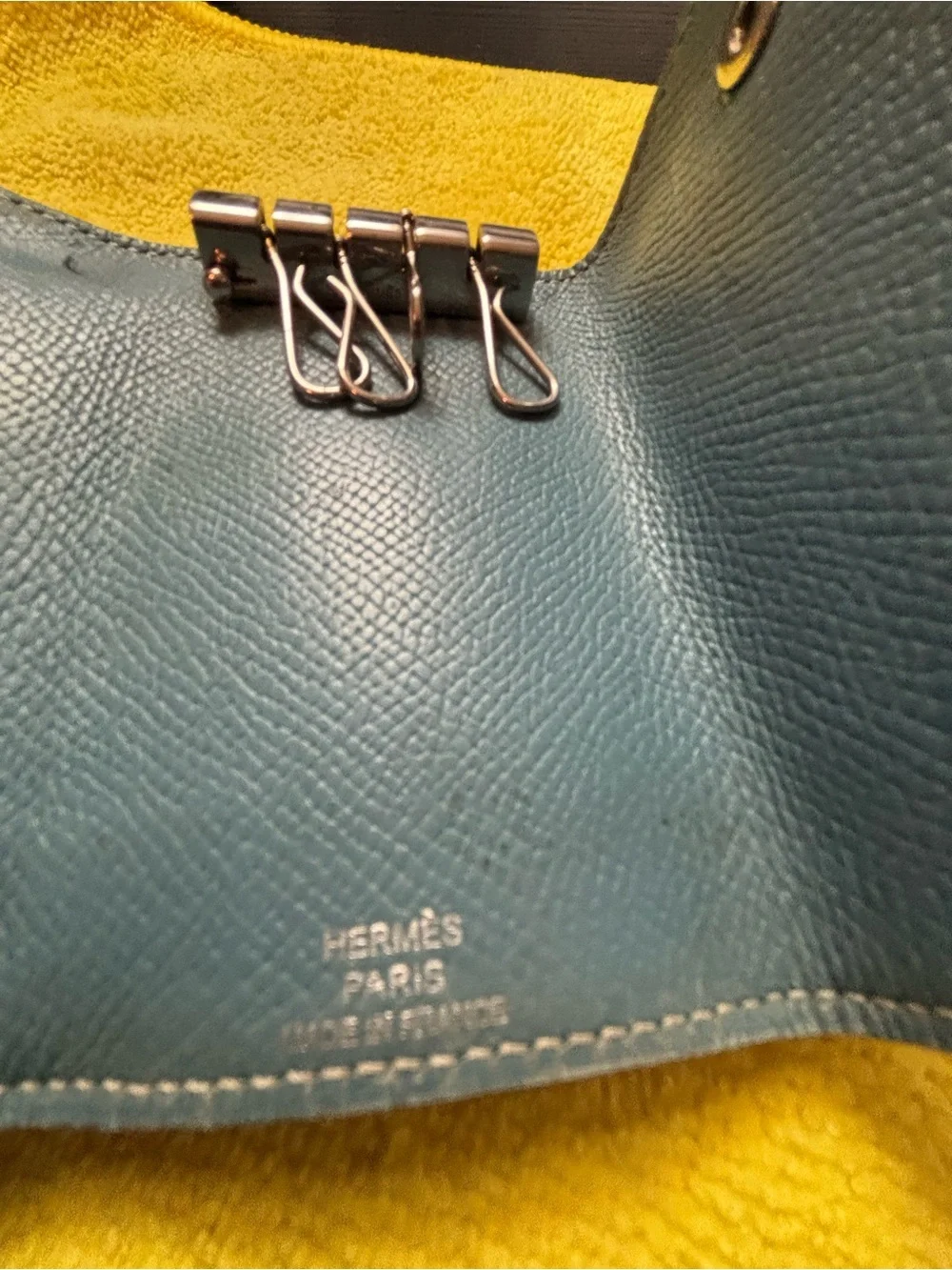 Authentic Hermès Seria 4-Key Case – Bleu Jean Epsom Leather – Good Condition